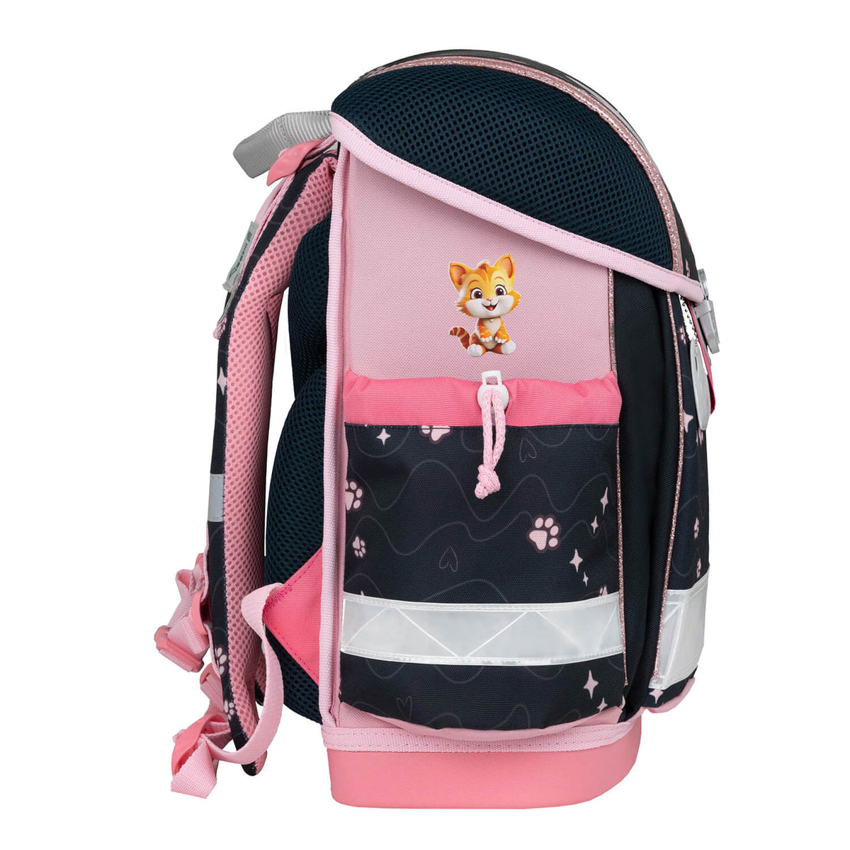The reflective elements on the Classy Cute Kitten schoolbag set 4 pcs designed for safety, available by Belmil.