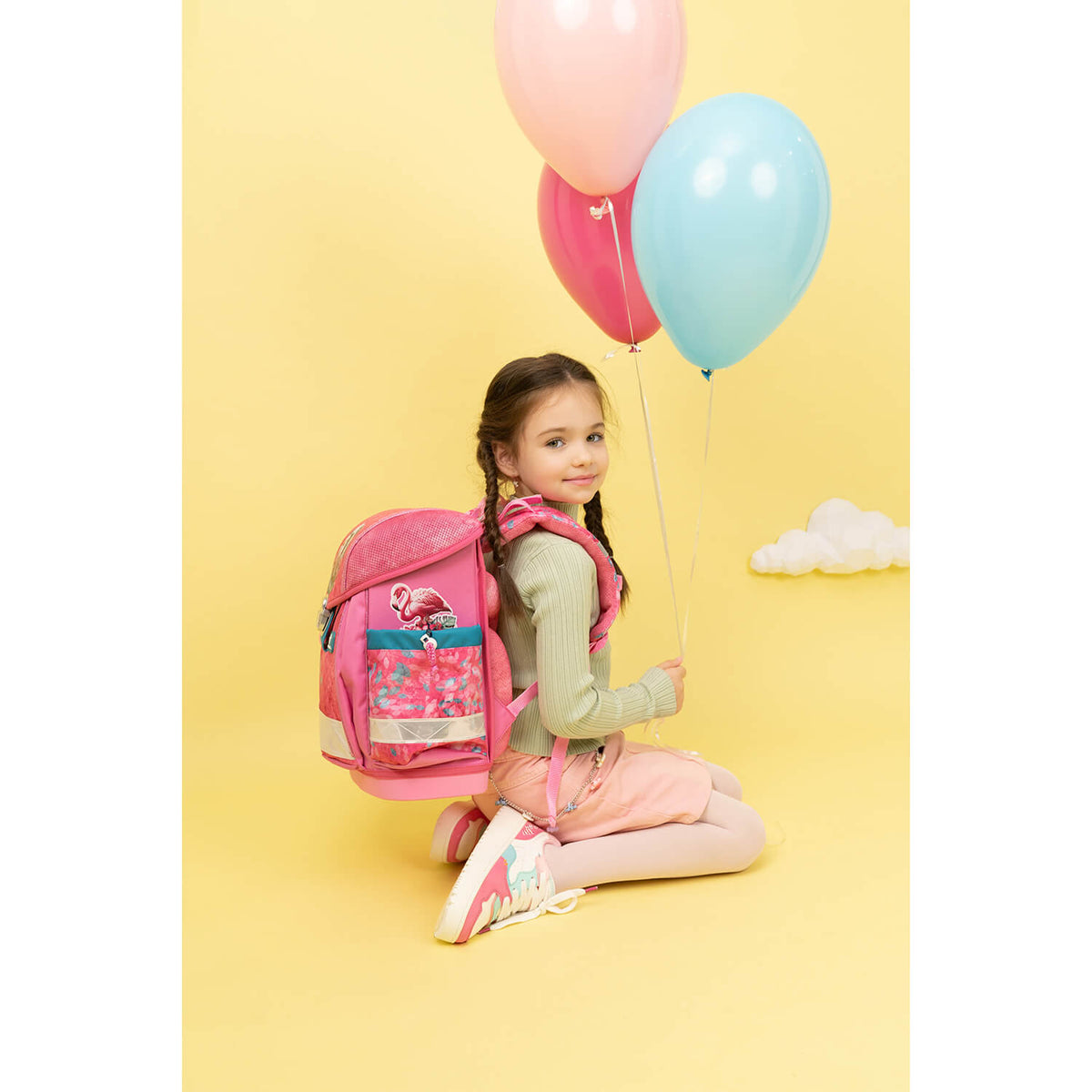 Close-up of the Ergonomic School Bag Set for Girls – Belmil Classy Tropical Toucan (4 pcs) with padded shoulder straps for comfort.