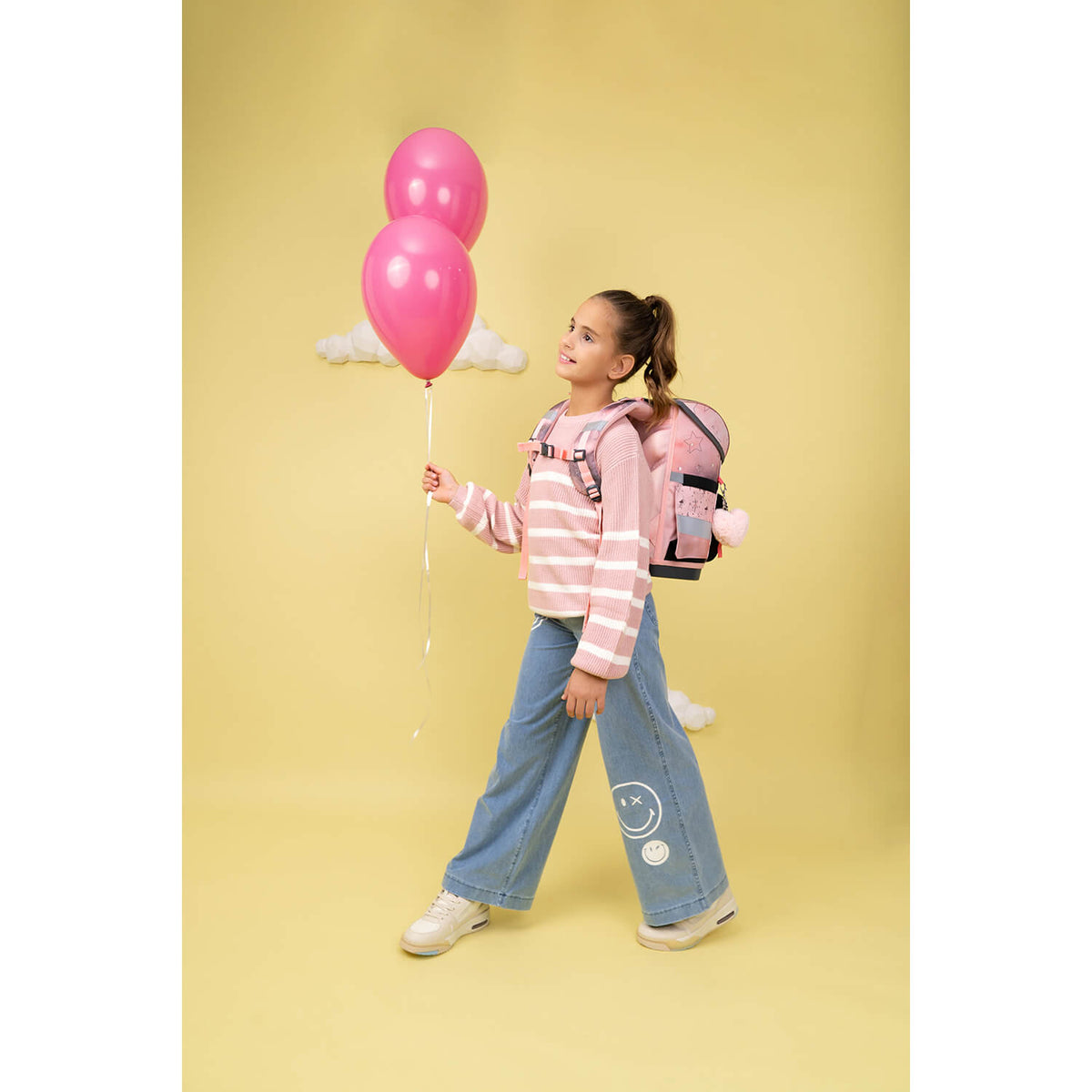 Features of the Compact Ballerina Black Pink schoolbag set 4 pcs, highlighting adjustable straps and breathable back, part of Belmil's Ergonomic School Bag Set for Girls.