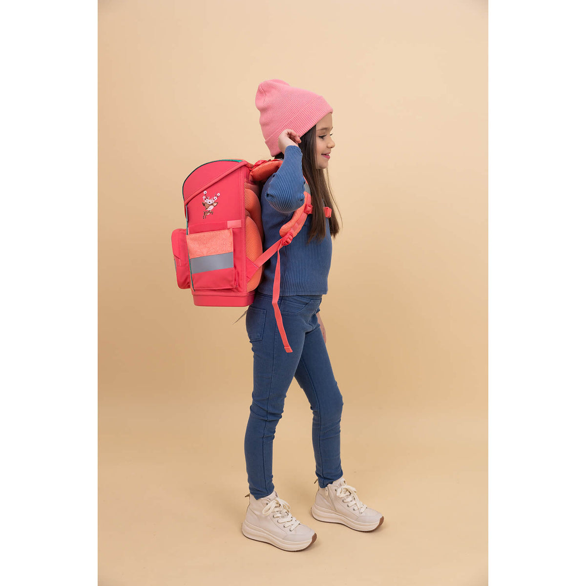 Detailed view of the Belmil Compact Ergonomic School Bag Set 'Cute Doe' highlighting the lightweight and ergonomic features.