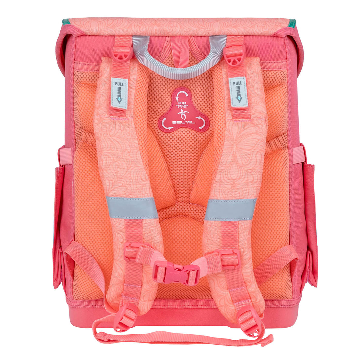 Fidlock magnetic buckle of the Belmil Compact Ergonomic School Bag Set 'Cute Doe' making it easy for small hands to use.