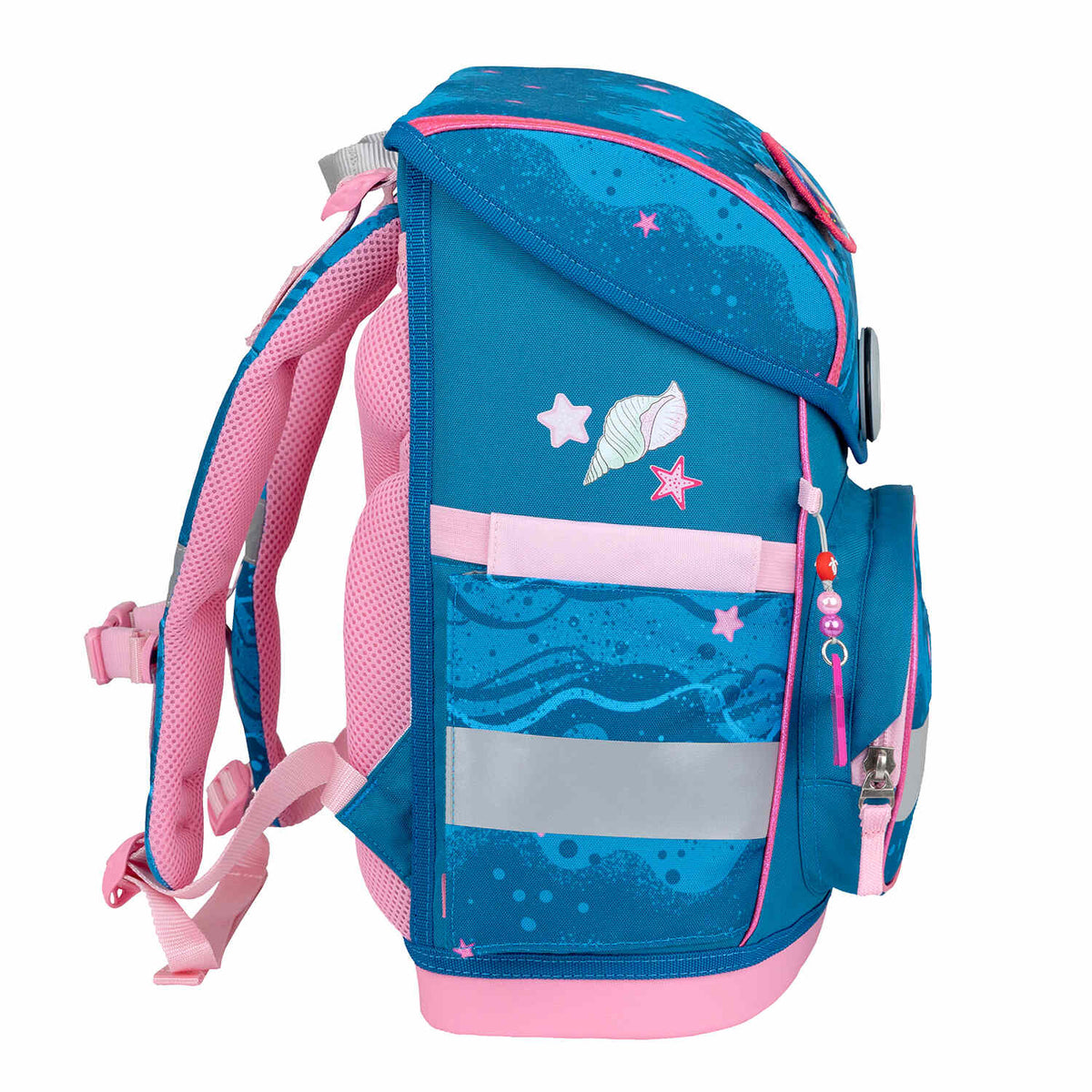 Little girl using the Belmil Compact Mermaid School Bag Set – 5-Piece Ergonomic Backpack with AGR Certificate, Fidlock Buckle & 4 Decorative Patches.