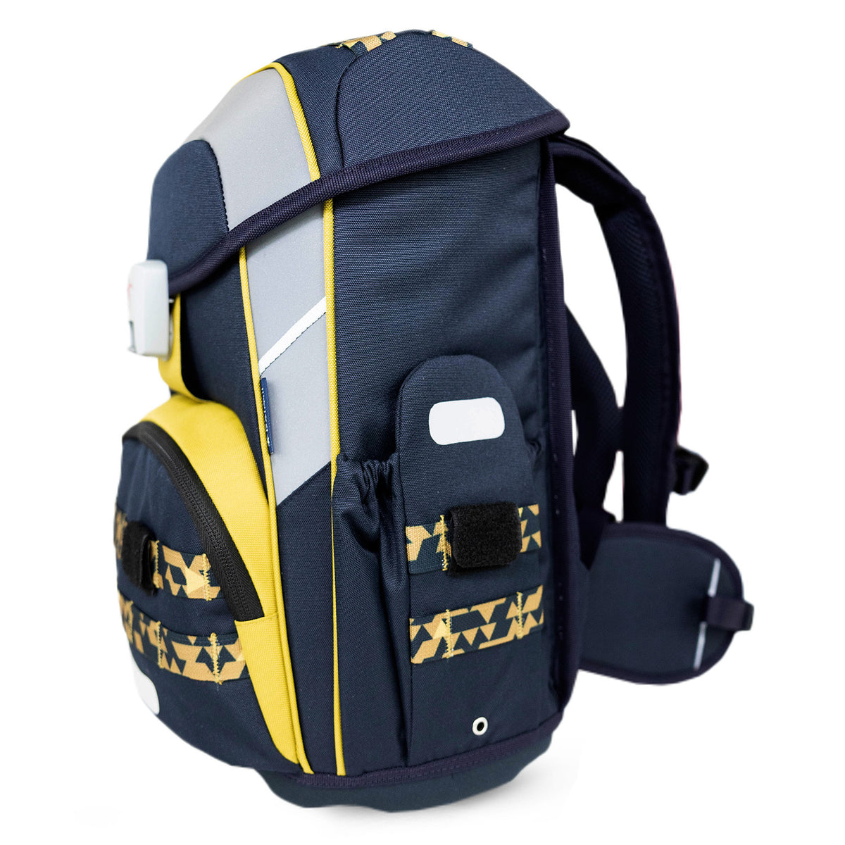 Adjustable shoulder straps of the Premium Belmil School Bag Set for Boys – Maxi Plus Explorer schoolbag set 6 pcs ensuring comfort and stability.