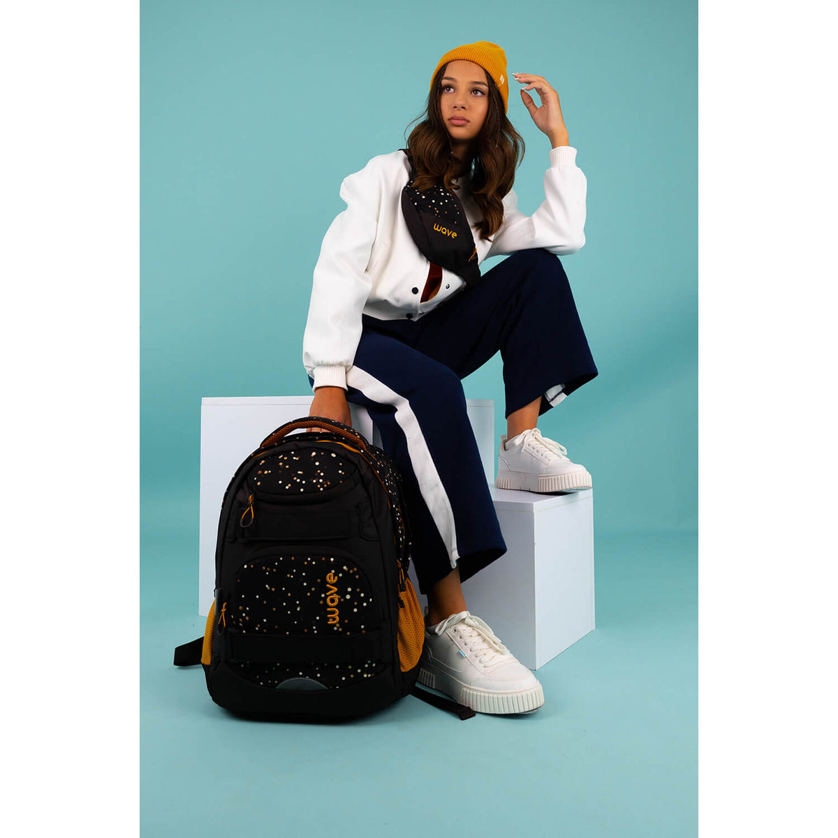 Wave Infinity Move Dots Sand Schulrucksack
