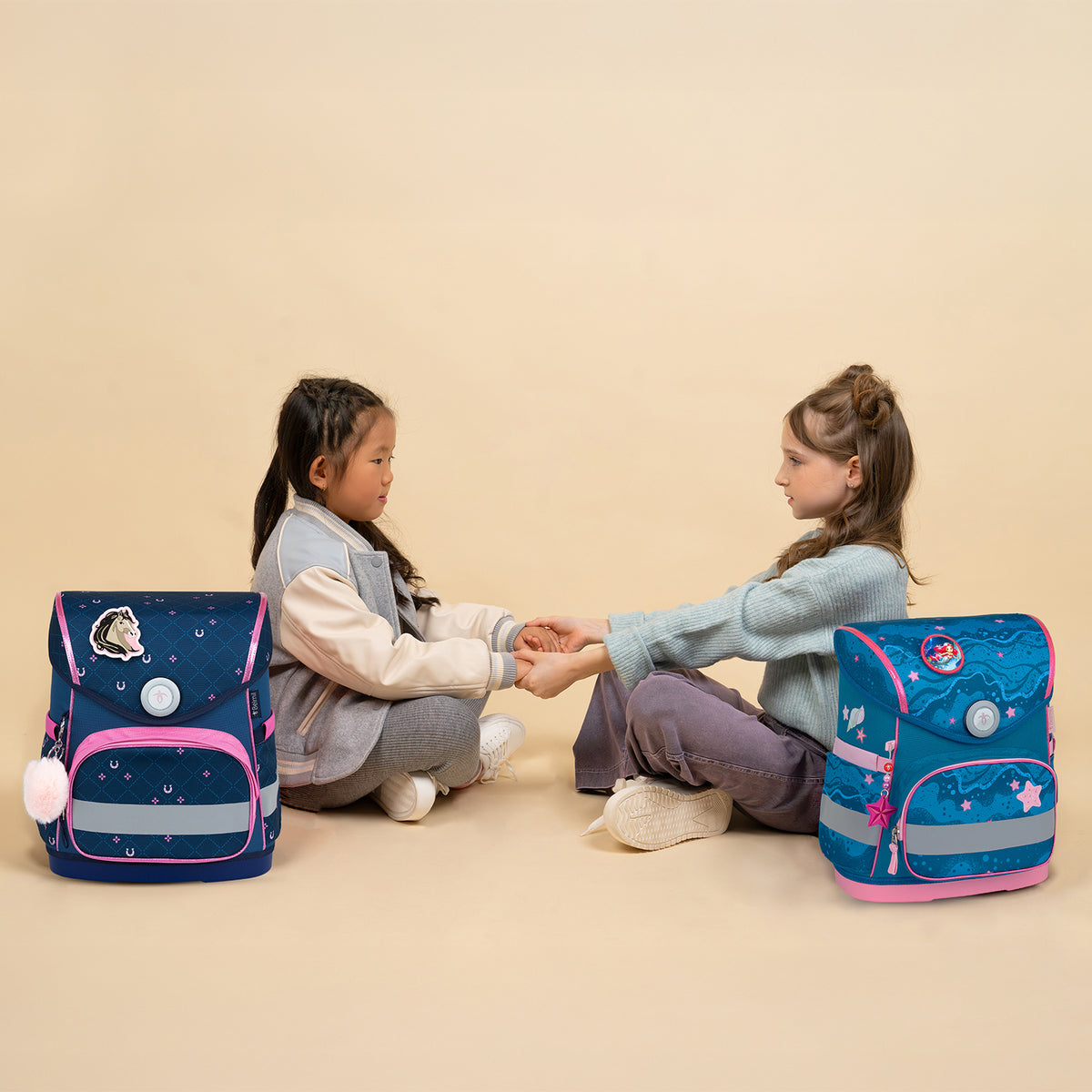 Belmil Compact mit Patches Ergonomic School Bag Set “Meet your Horses” Design + Unicorn Raincoat – 5-Piece Set for Girls